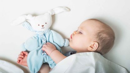 why your baby is tilting its head to its shoulder