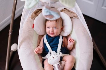 do baby swings cause brain damage