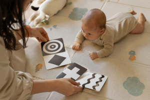 High Contrast Images for Babies: Why Newborns Love Black & White