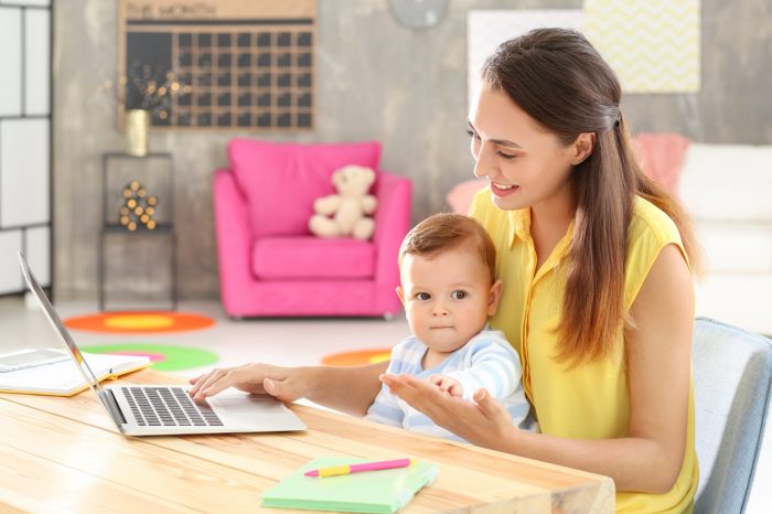 Top 12 Mom Blogs to Follow in 2019