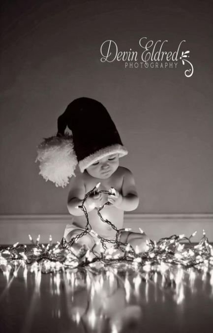baby christmas pictures ideas
