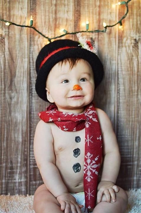 baby snowman christmas picture