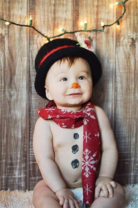 baby snowman christmas picture